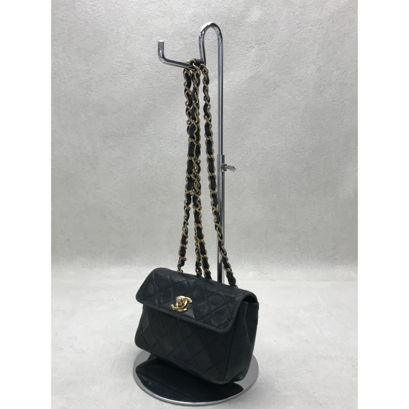 Chanel Matelasse Chain Shoulder Bag Black - Picture 2 of 9